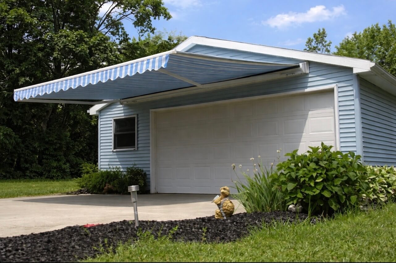 Retractable Awnings Photo 3